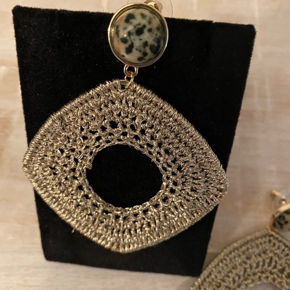 Weaved Macro Earrings. - Picture 2 of 3